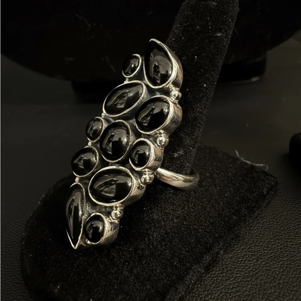 Elegant Black onyx  and sterling‎  Silver Women's Ring